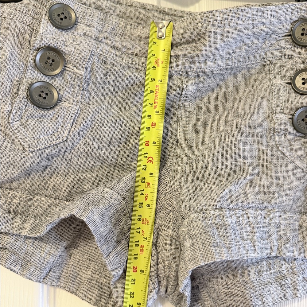 Express Gray Fabric Women's Button-Accent Shorts Size 0 - Picture 6 of 7